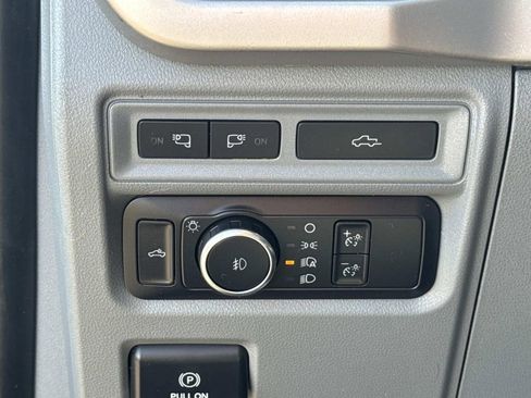 Certified 2022 Ford F150 XLT w/ Equipment Group 302A High image 18