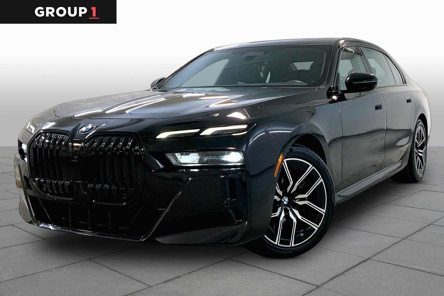 Used 2023 BMW 760i xDrive w/ Luxury Rear Seating Package AWD/4WD image 1