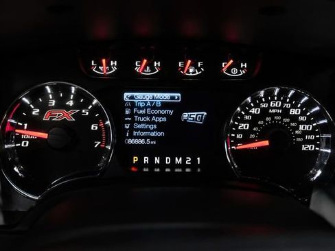 Used 2014 Ford F150 FX4 w/ Equipment Group 402A Luxury AWD/4WD image 19