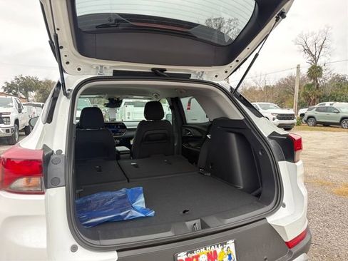 New 2026 Chevrolet TrailBlazer LT w/ Driver Confidence Package image 11