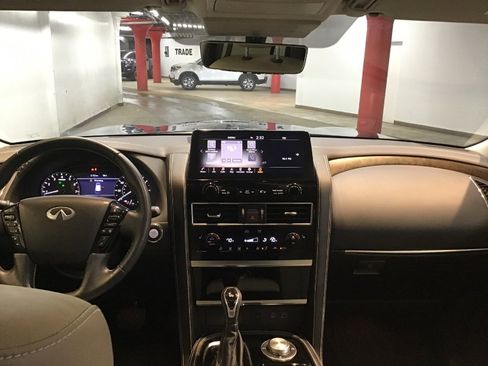 Used 2022 INFINITI QX80 Premium Select w/ All-Season Package image 26