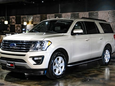 Used 2018 Ford Expedition Max XLT w/ Equipment Group 202A image 6