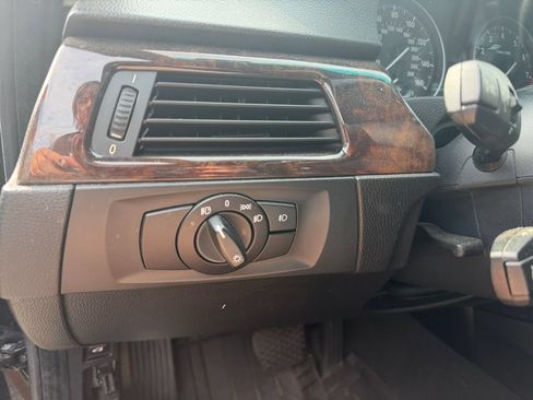 Used 2007 BMW 335xi Sedan AWD/4WD image 19