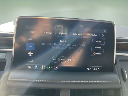 Used 2021 Chevrolet Tahoe Premier w/ Premium Package image 13