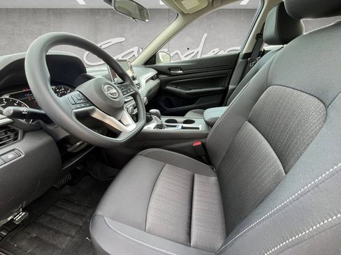 New 2025 Nissan Altima 2.5 SV image 19