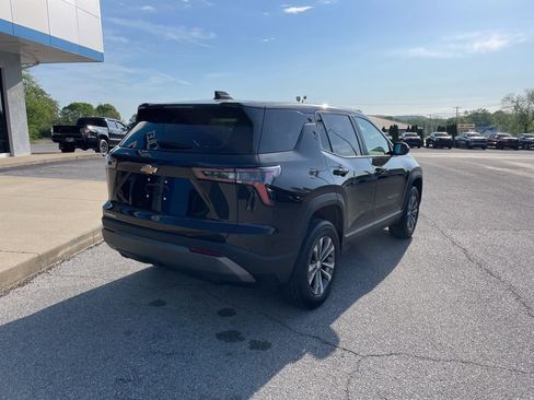 Used 2025 Chevrolet Equinox LT FWD image 8