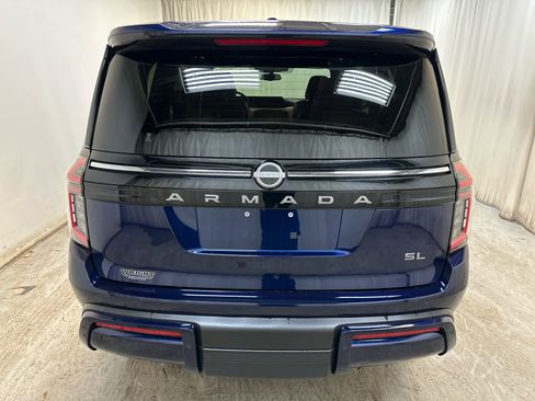 New 2025 Nissan Armada SL w/ Captain's Chari Seat Package image 8
