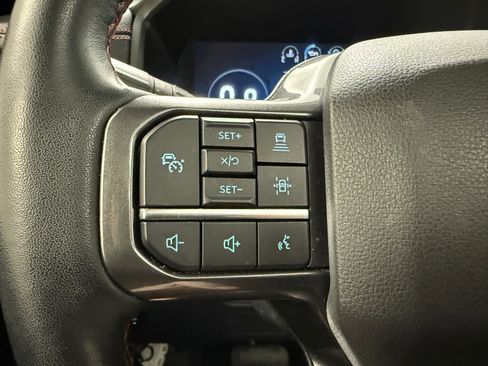 Used 2023 Ford Expedition Limited image 22