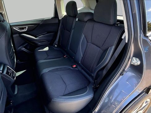 Used 2022 Subaru Forester Premium AWD/4WD image 27