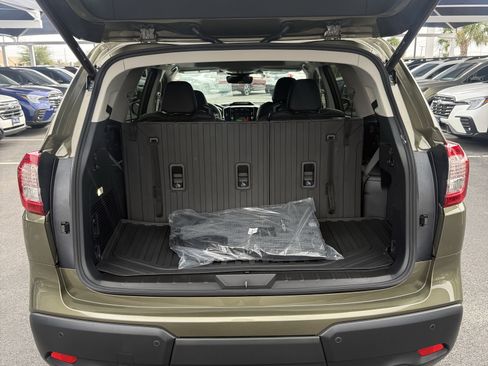 New 2026 Subaru Ascent Limited image 9