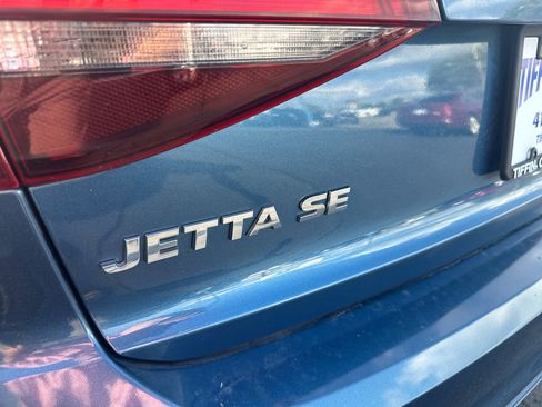 Used 2017 Volkswagen Jetta SE image 13