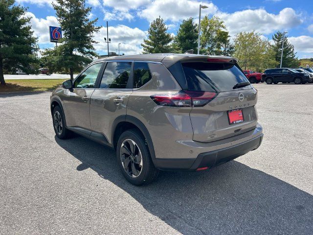 Certified 2025 Nissan Rogue SV AWD/4WD image 6