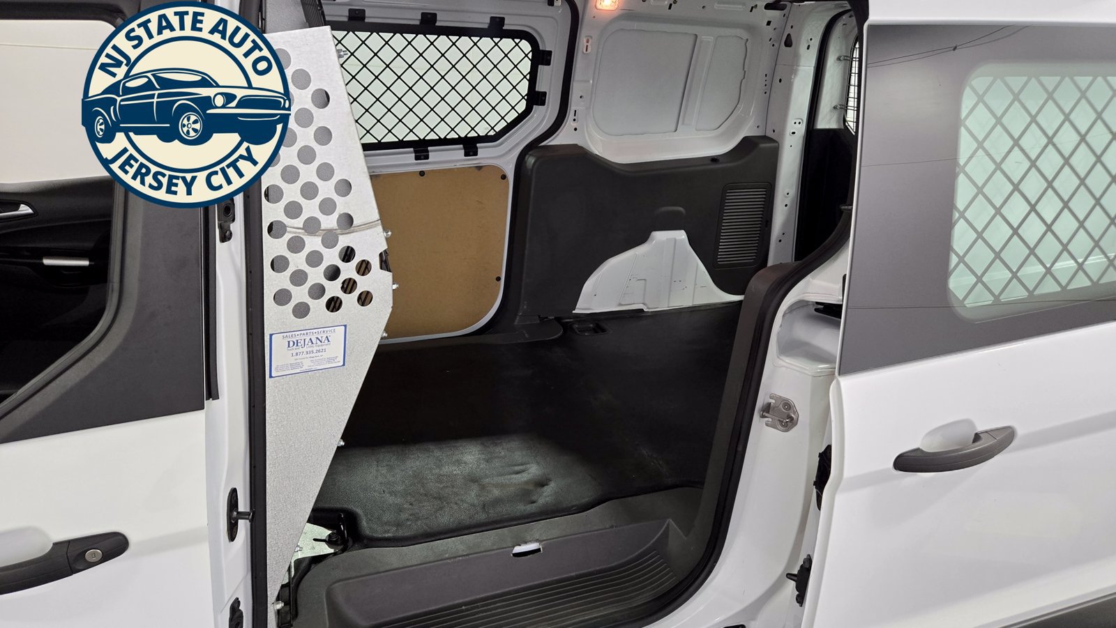 Used 2023 Ford Transit Connect XLT FWD image 25
