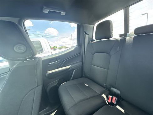 New 2025 GMC Canyon Elevation w/ Convenience Package image 12