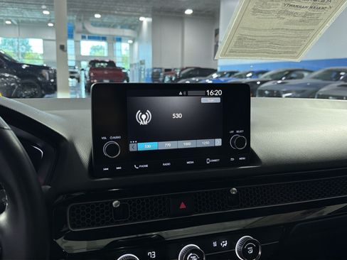 Used 2025 Honda Civic Sport image 33