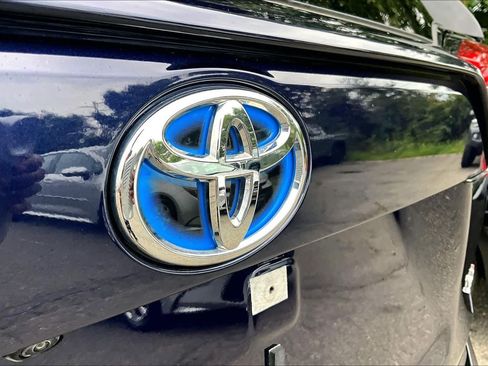 Used 2024 Toyota RAV4 SE w/ Weather & Moonroof Package AWD/4WD image 30