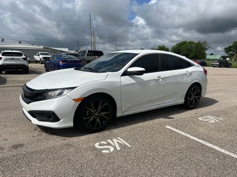 Used 2021 Honda Civic Sport image 4