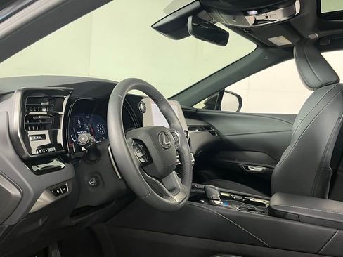 Used 2025 Lexus RX 350 FWD image 19