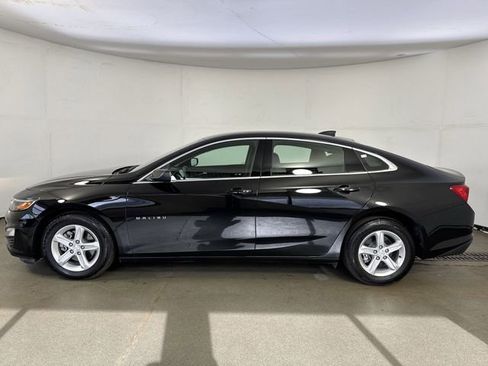 Used 2025 Chevrolet Malibu LS image 28