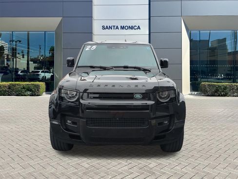 Used 2025 Land Rover Defender 110 V8 AWD/4WD image 8