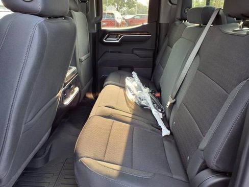 New 2026 GMC Sierra 1500 Elevation image 7