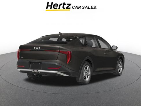 Used 2025 Kia K4 FWD image 2