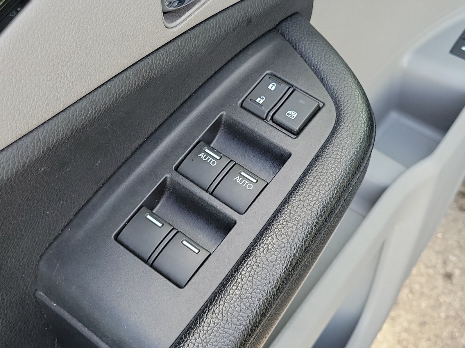 Used 2019 Honda Pilot Elite image 14