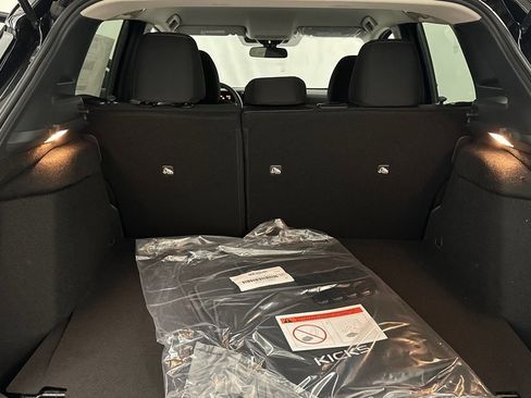 New 2026 Nissan Kicks SV w/ Cold Weather Package image 12