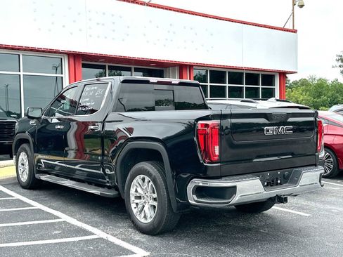 Used 2020 GMC Sierra 1500 SLT RWD image 2