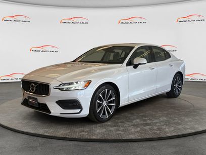 Used 2021 Volvo S60 T6 Momentum