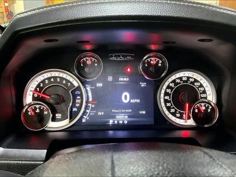 Used 2015 RAM 1500 Laramie w/ Convenience Group AWD/4WD image 24