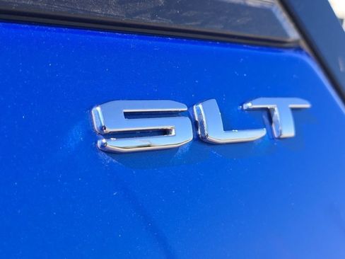 Certified 2024 GMC Terrain SLT FWD image 10