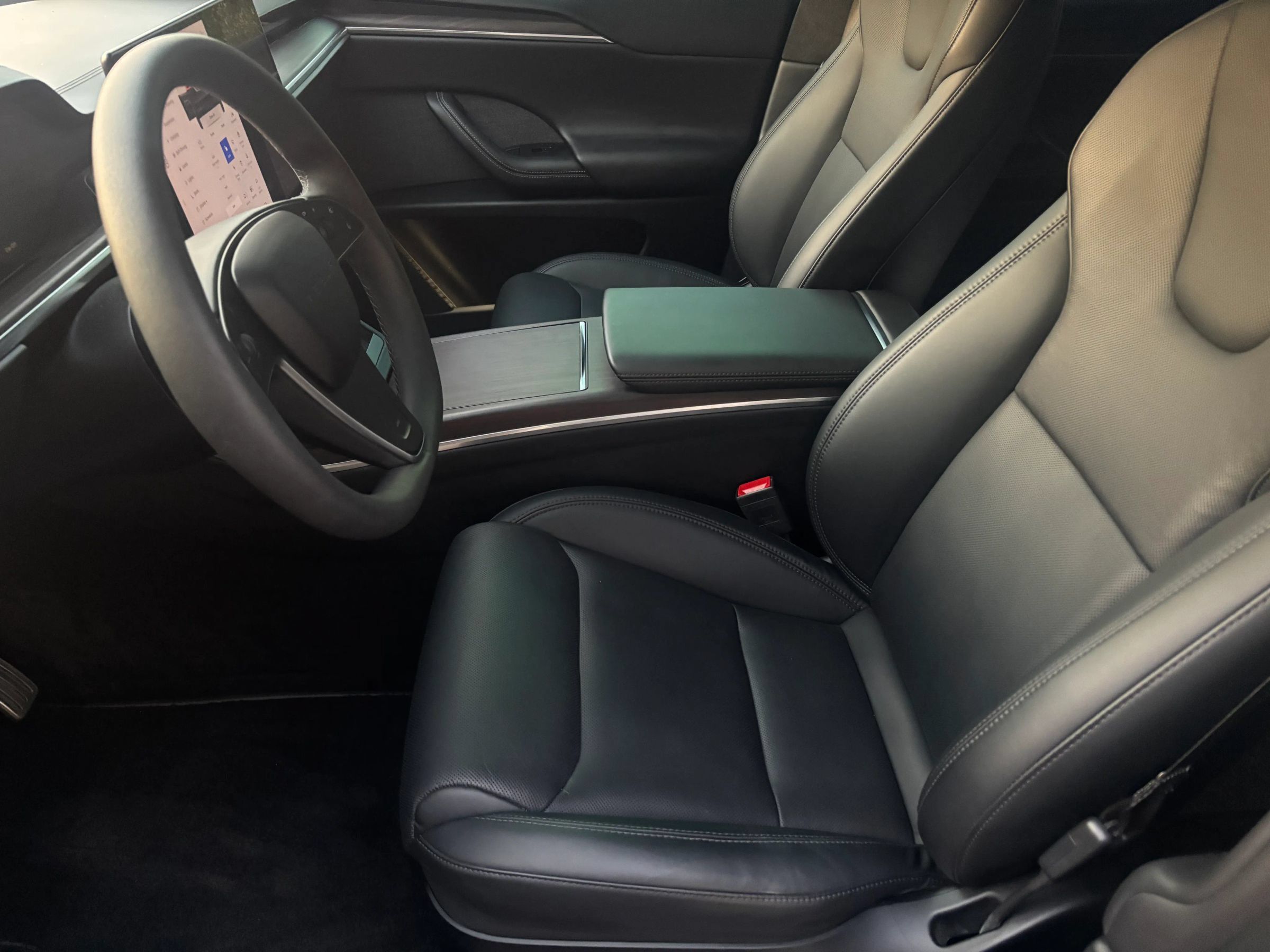 Used 2024 Tesla Model X AWD/4WD image 11