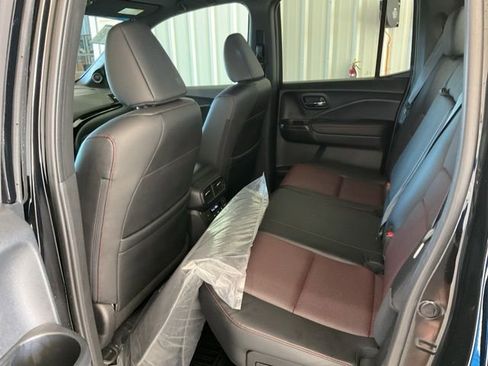 Used 2024 Honda Ridgeline Black Edition image 18