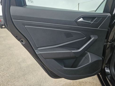 Used 2024 Volkswagen Jetta SE image 15