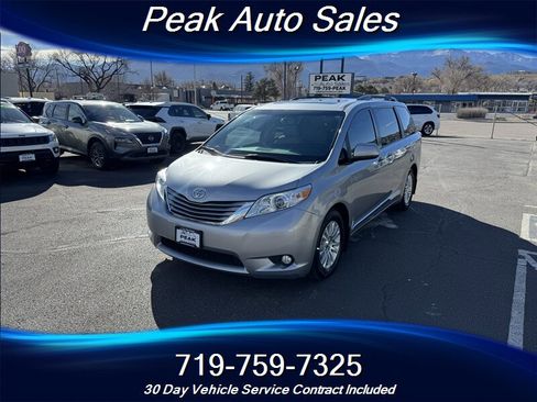Used 2016 Toyota Sienna XLE Premium image 3