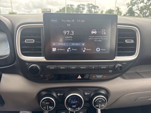 Used 2023 Hyundai Venue SEL FWD image 26