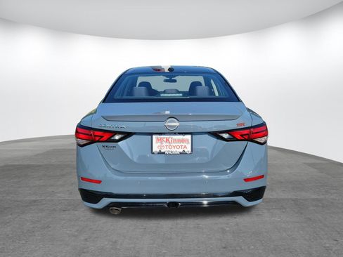 Used 2024 Nissan Sentra SR FWD image 6