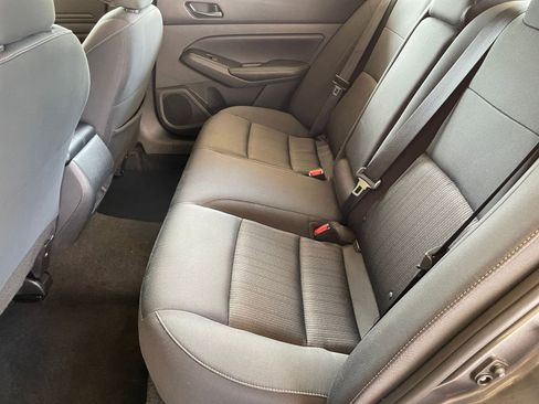 Used 2025 Nissan Altima 2.5 SV image 24