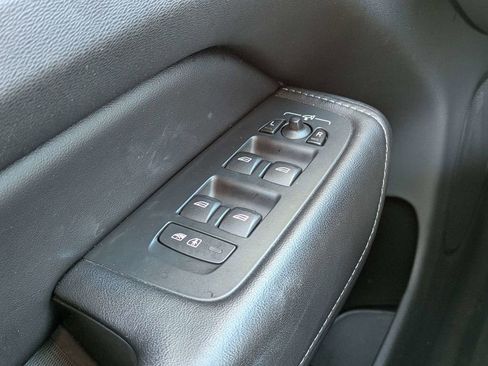 Used 2023 Volvo XC60 B5 Ultimate image 26