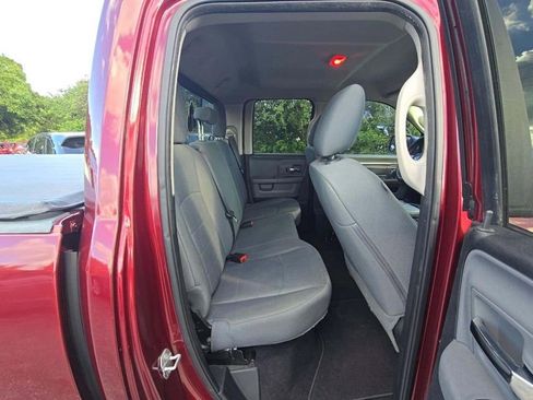 Used 2017 RAM 1500 Classic SLT AWD/4WD image 10