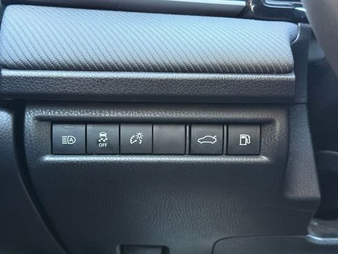 Used 2025 Toyota Camry SE FWD image 10