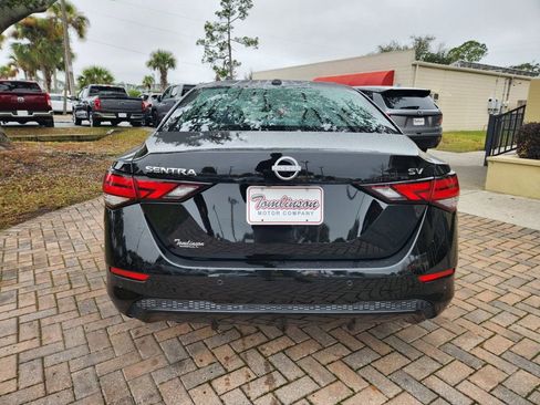 Used 2024 Nissan Sentra SV image 4