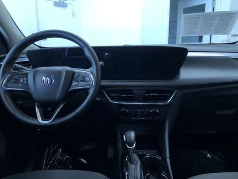 Used 2025 Buick Encore GX Preferred image 17