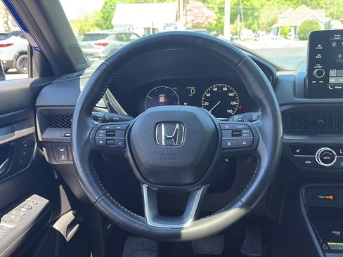 Used 2025 Honda CR-V Sport-L image 13