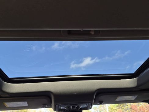 Used 2024 GMC Sierra 2500 Denali w/ Denali Reserve Package image 21