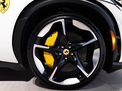Used 2026 Ferrari Purosangue AWD/4WD image 32