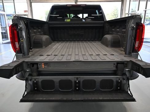 Used 2021 GMC Sierra 1500 SLT w/ SLT Premium Plus Package AWD/4WD image 9
