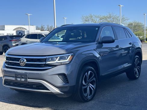 Certified 2023 Volkswagen Atlas Cross Sport SEL image 3