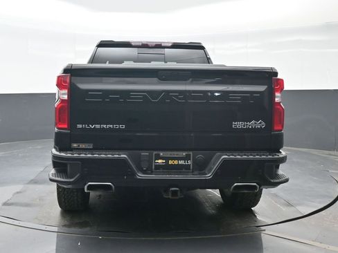 Used 2020 Chevrolet Silverado 1500 High Country w/ Technology Package image 5